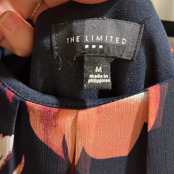 The Limited Women’s size Medium Floral Dress - Picture 2 of 3